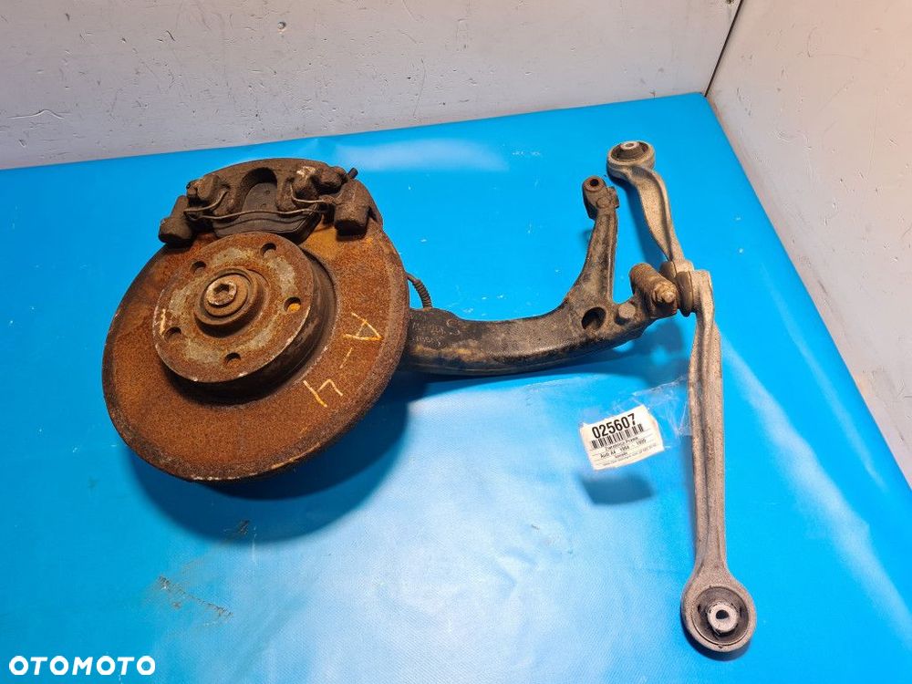 ZWROTNICA PRAWA AUDI A4 B5 8D0407258 ADR - 1