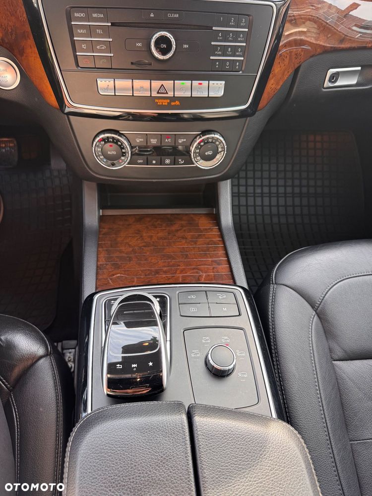 Mercedes-Benz GLS 400 4Matic 9G-TRONIC AMG Line - 28