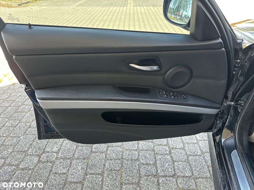 BMW Seria 3 - 16