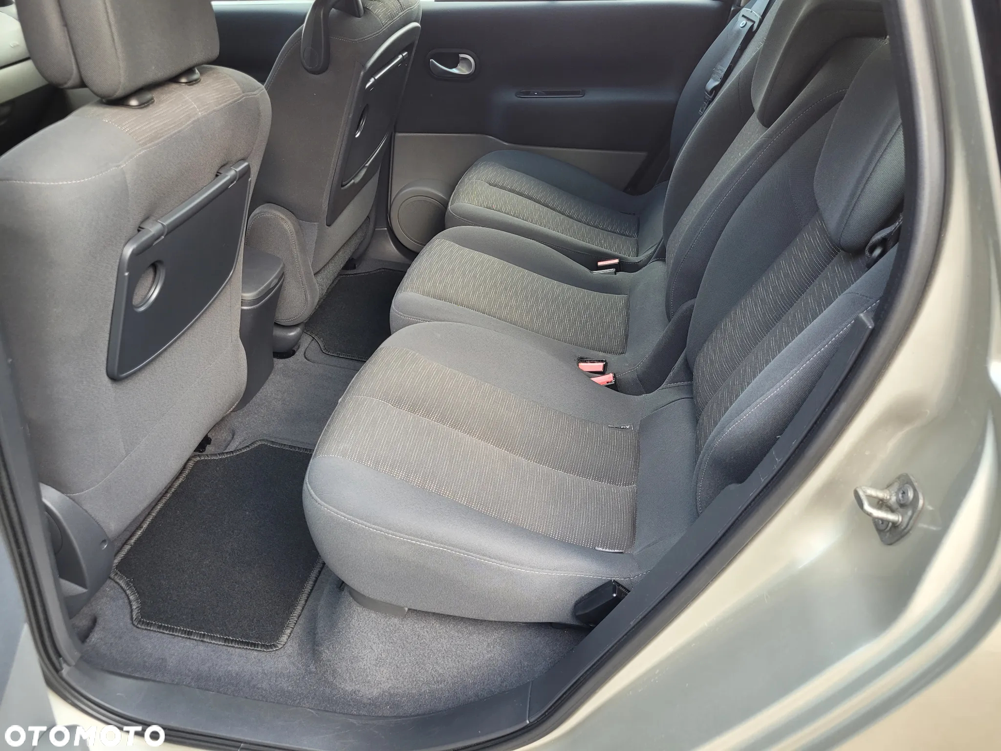 Renault Scenic 2.0 Confort Authentique - 13