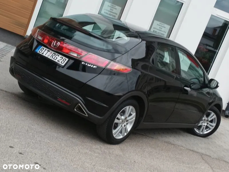 Honda Civic 1.8i-VTEC Executive - 9