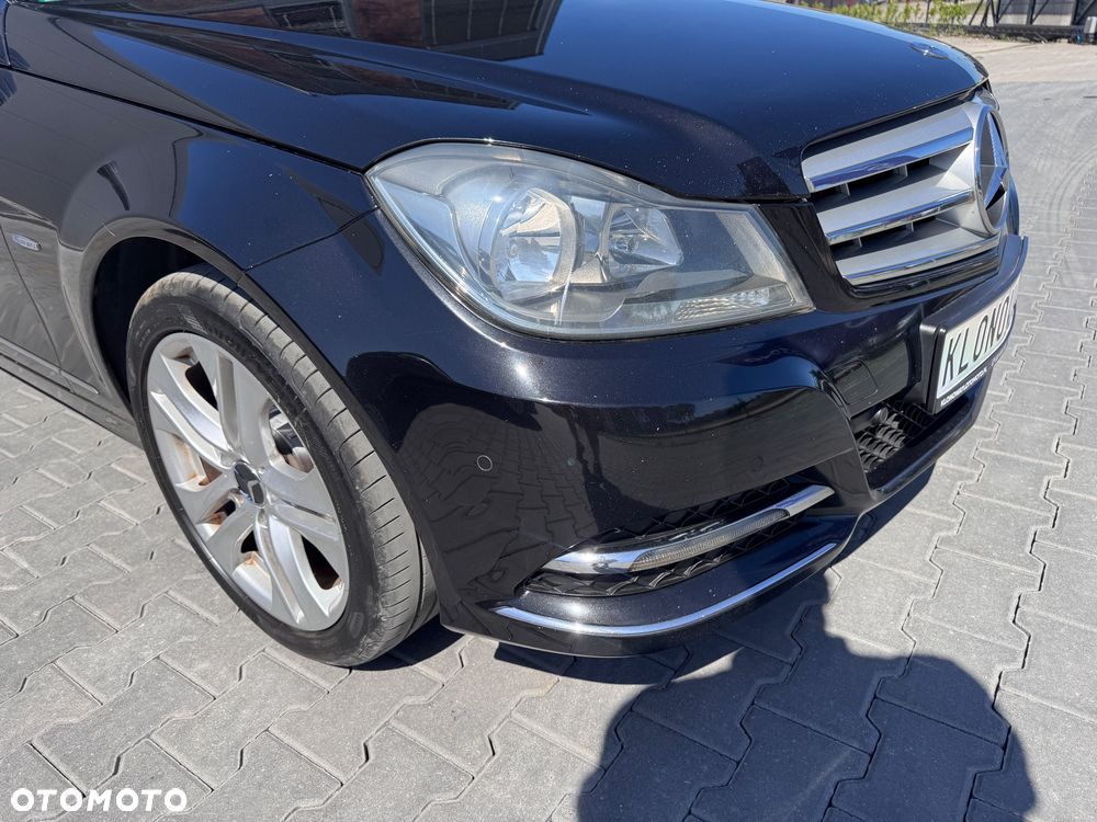 Mercedes-Benz Klasa C 180 Kompressor BlueEFFICIENCY Avantgarde - 26