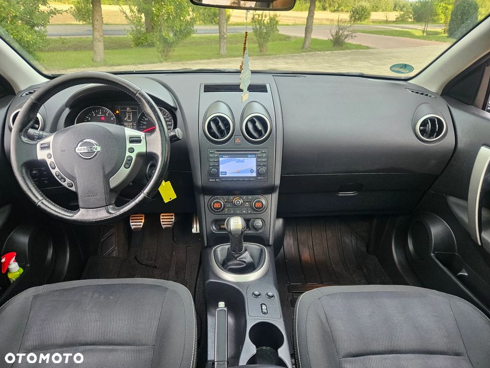 Nissan Qashqai - 10