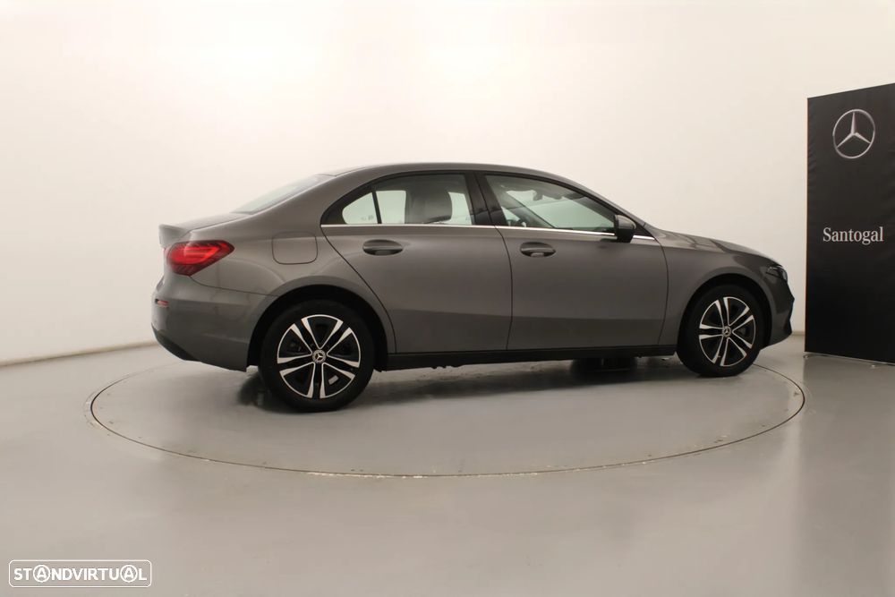 Mercedes-Benz A 250 Limousine e - 5