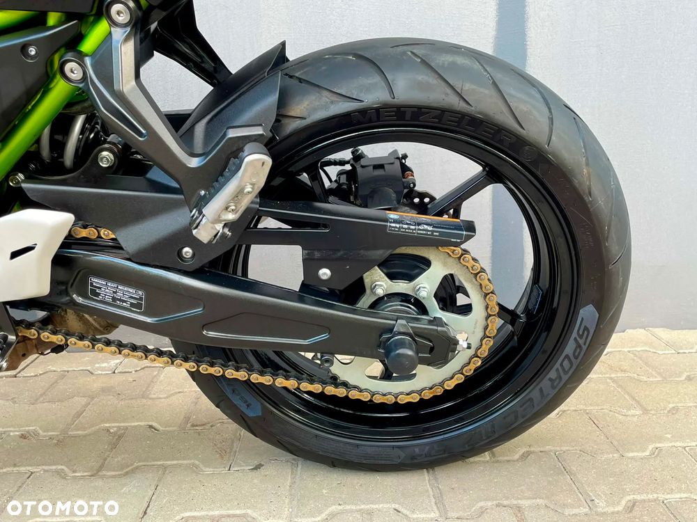Kawasaki Z 650 - 12
