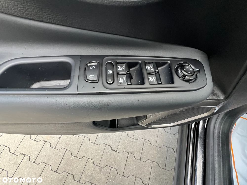 Jeep Renegade - 18