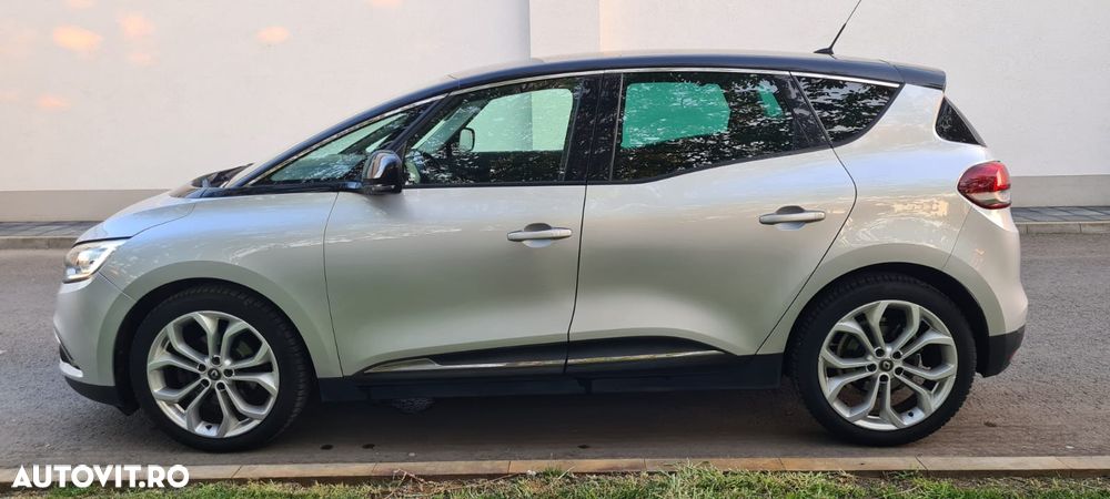 Renault Scenic BLUE dCi 120 EDC BLACK EDITION - 10