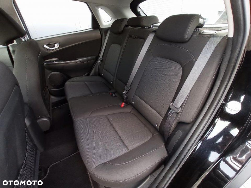 Hyundai Kona - 12