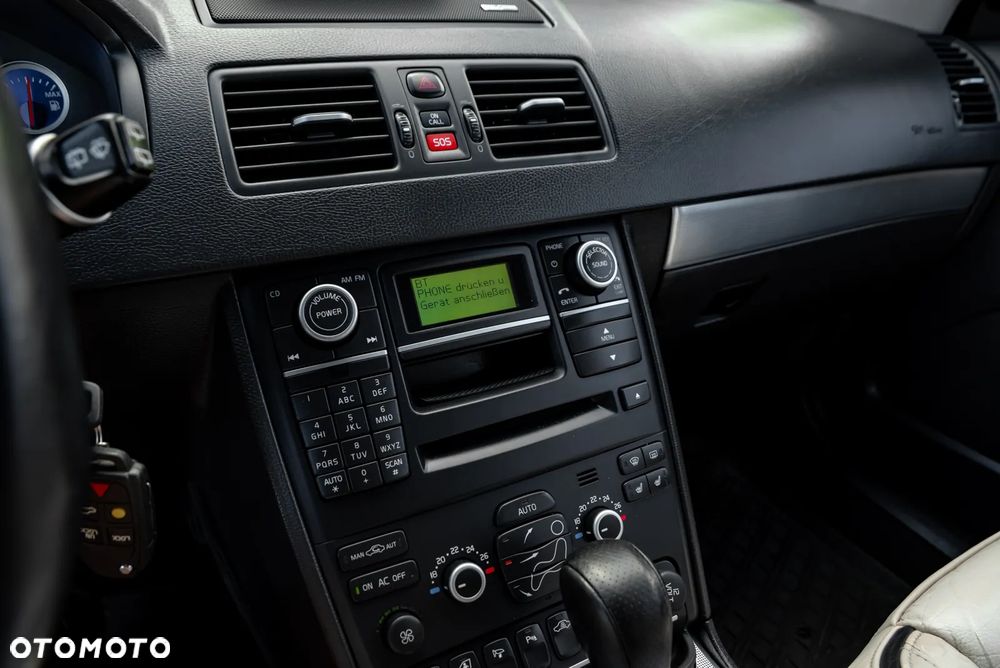 Volvo XC 90 D5 AWD Geartonic RDesign - 32