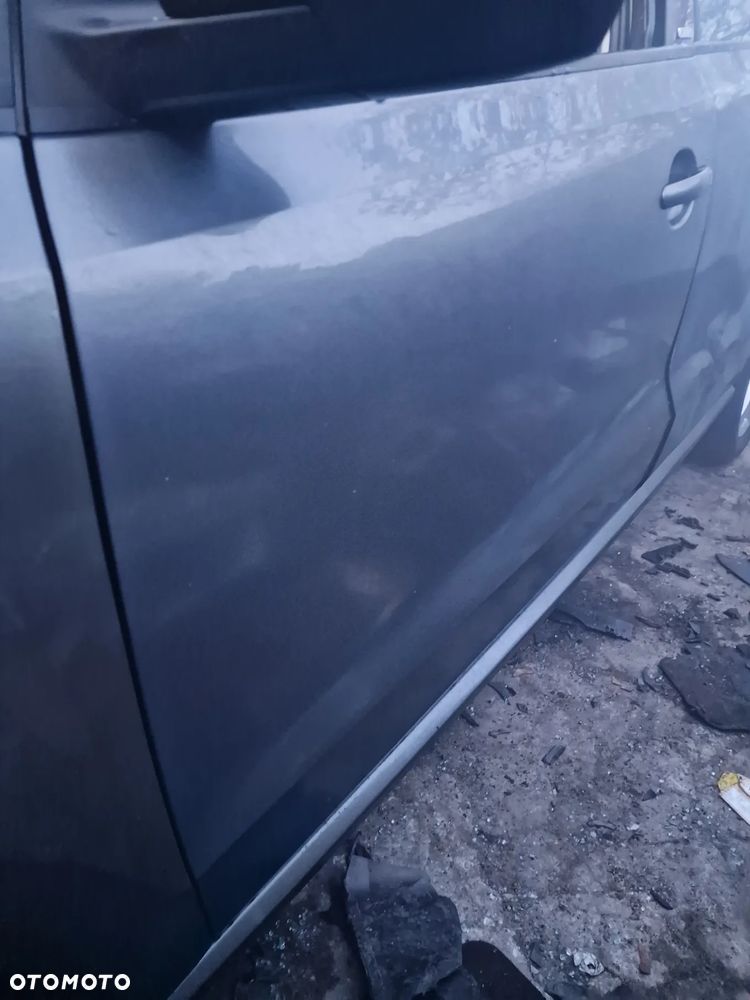 Drzwi  lewy przód  vw polo 6R  6C w kolorze  LD7R - 2