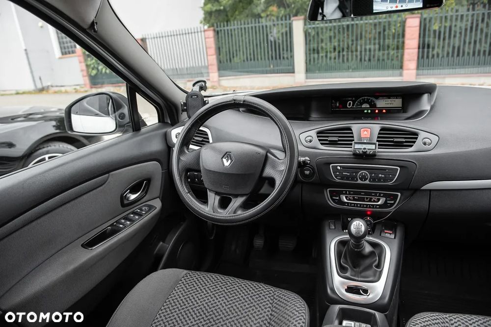 Renault Scenic - 21