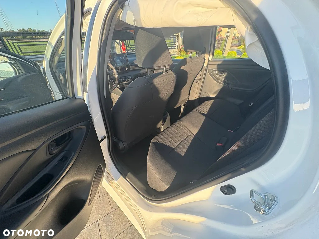 Toyota Yaris 1.5 Comfort - 16