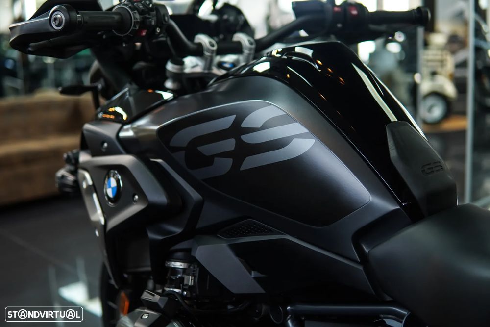 BMW R 1250 GS TRIPLE BLACK Rebaixada - 22