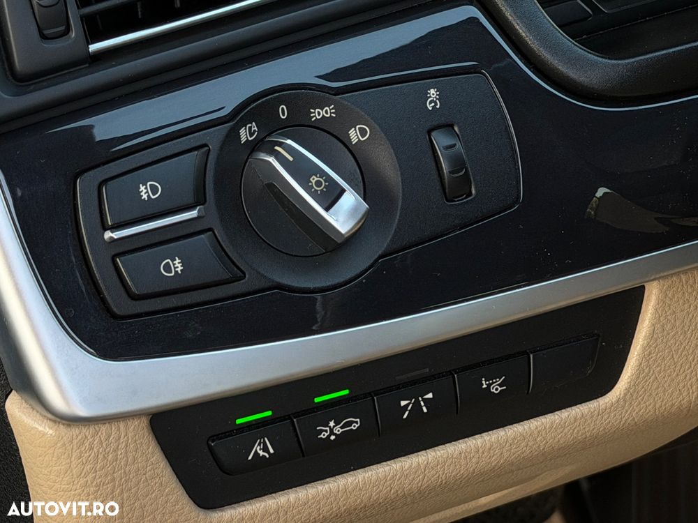 BMW Seria 5 525d Aut. - 21