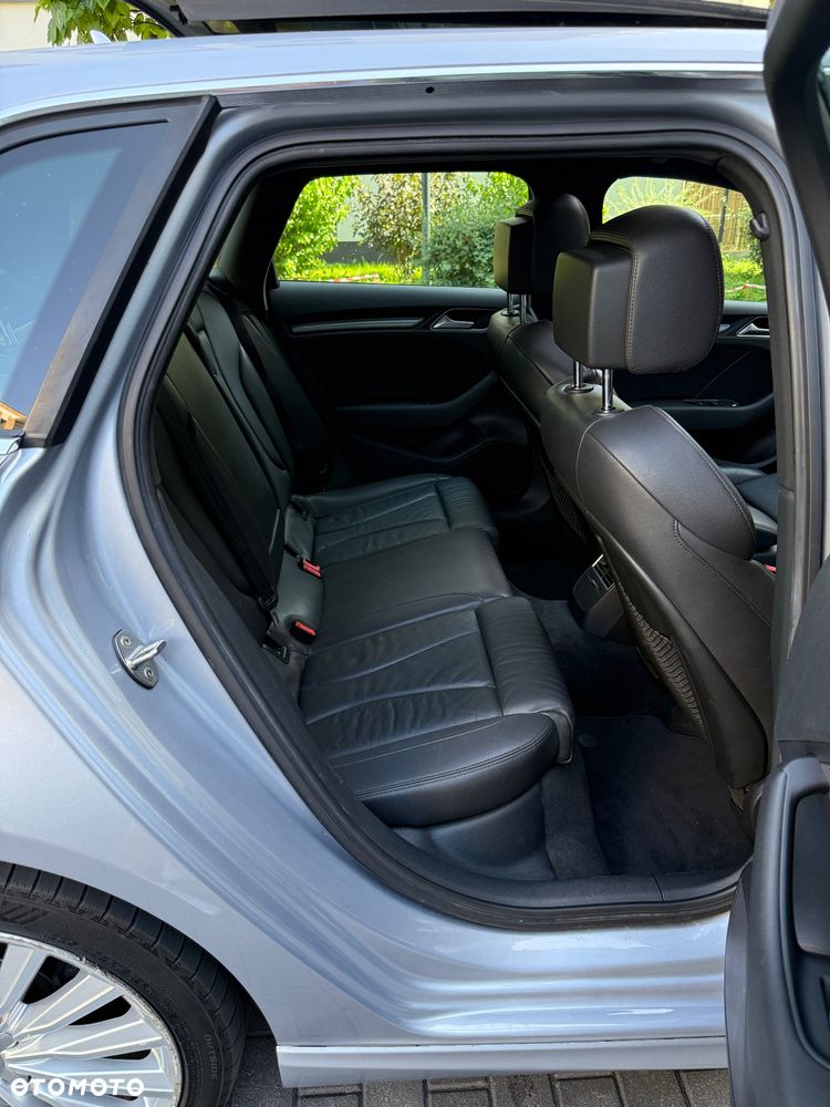 Audi A3 Sportback - 13