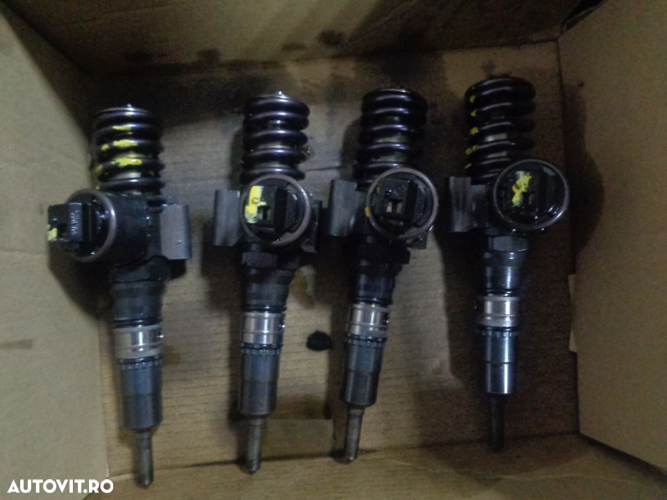 Vand set Injectoare Audi/Volkswagen  2.0 TDI  cod:0414720404 - 1