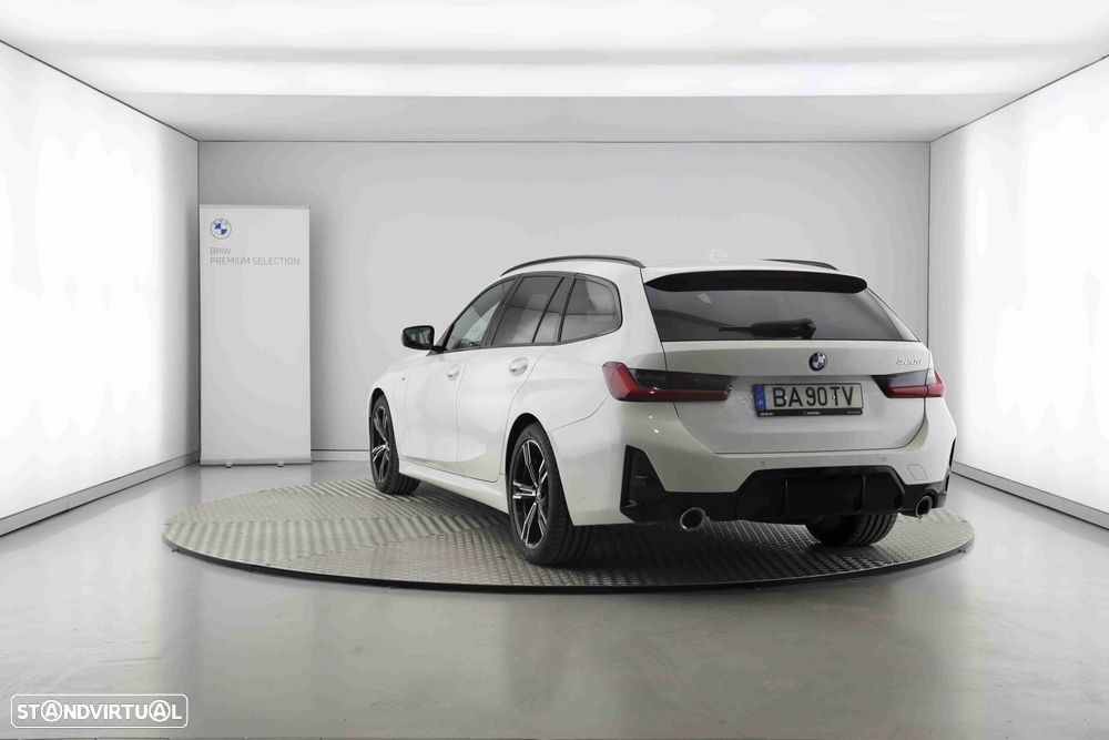BMW 320 d Touring Pack Desportivo M Auto - 4
