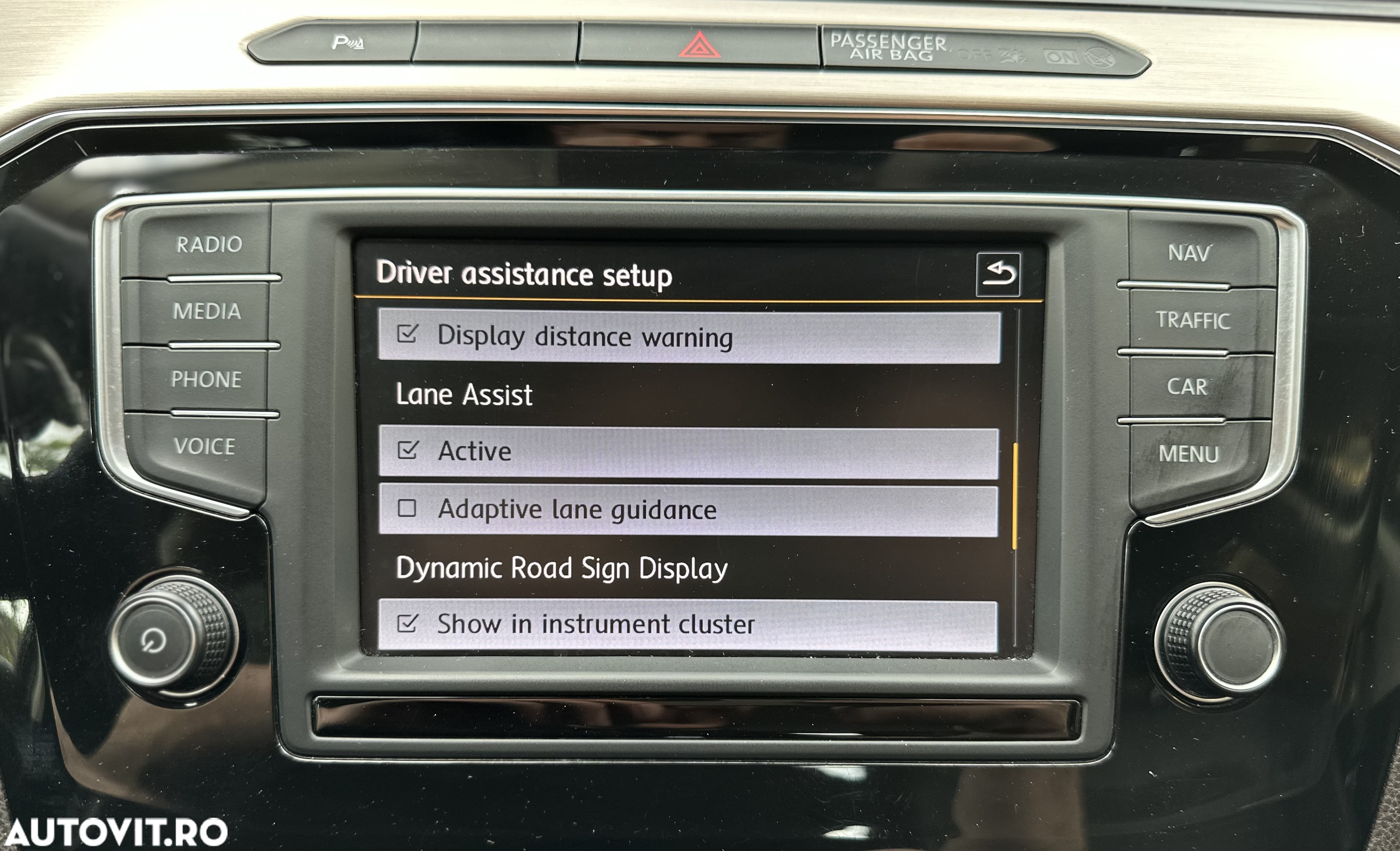 Volkswagen Passat Variant 2.0 TDI DSG Highline - 19
