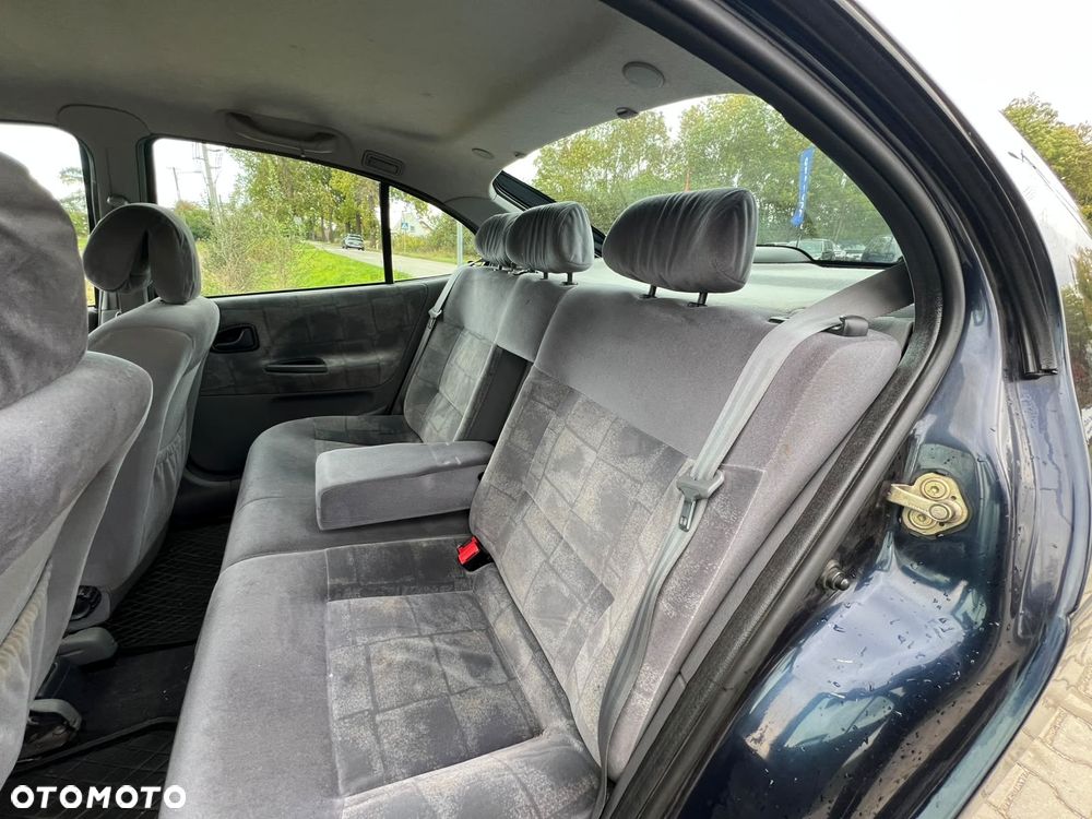 Renault Megane 2000 photo 5