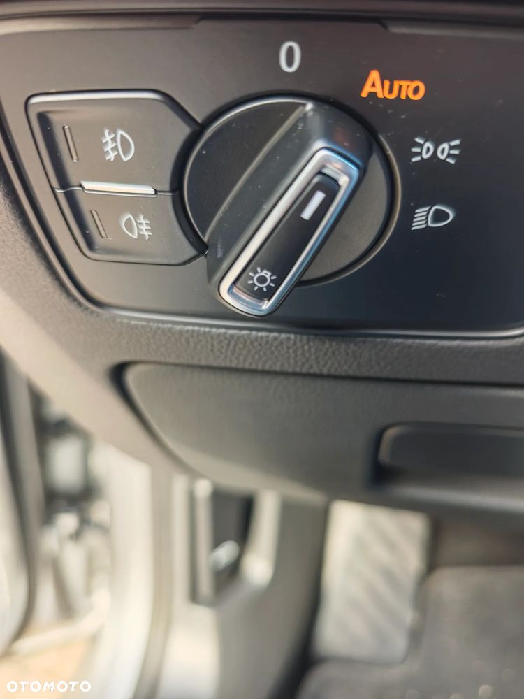 Volkswagen Passat - 24