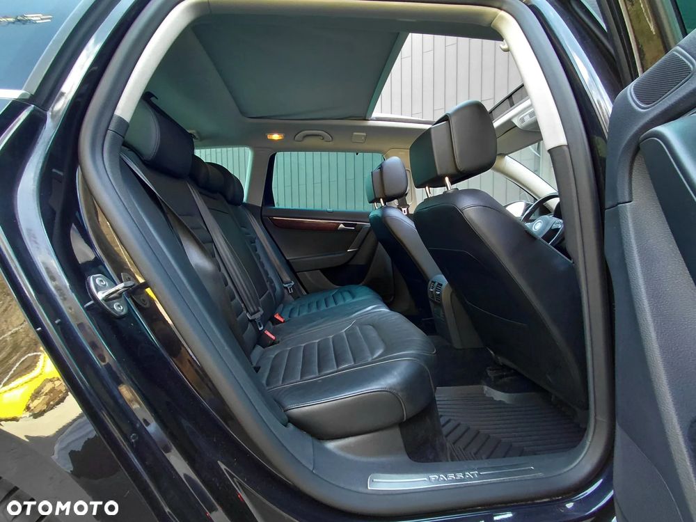 Volkswagen Passat - 11