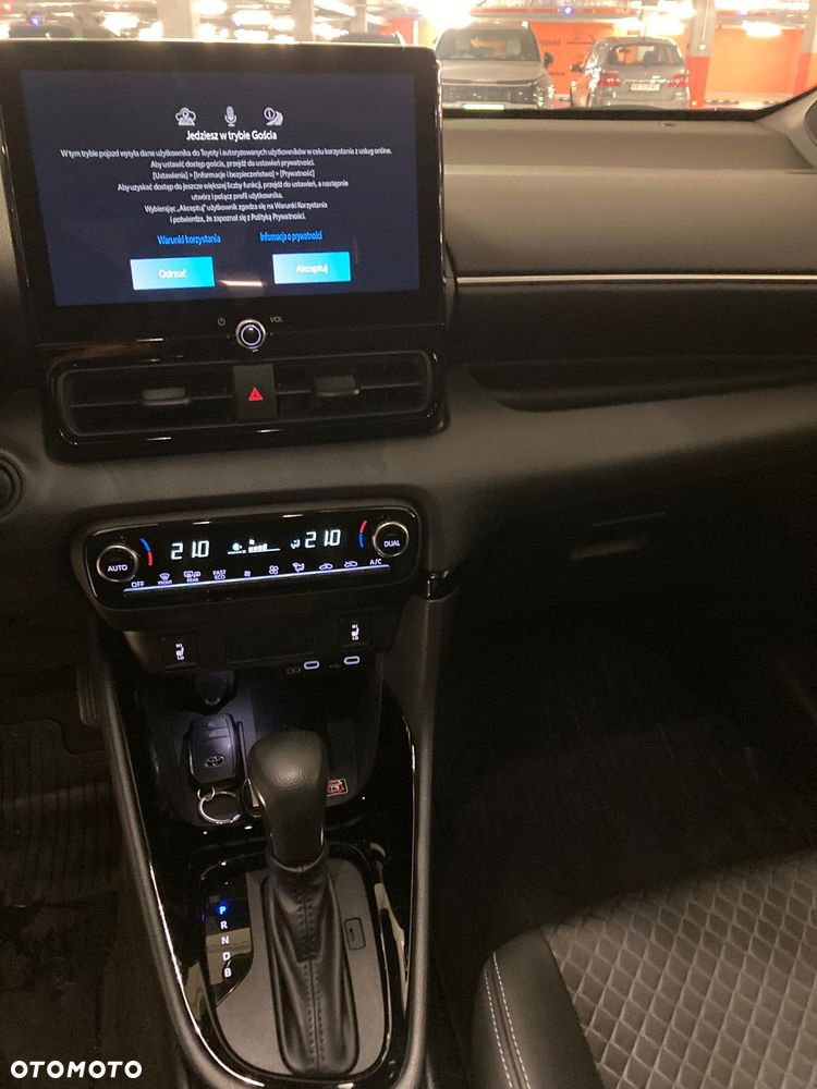 Toyota Yaris - 14