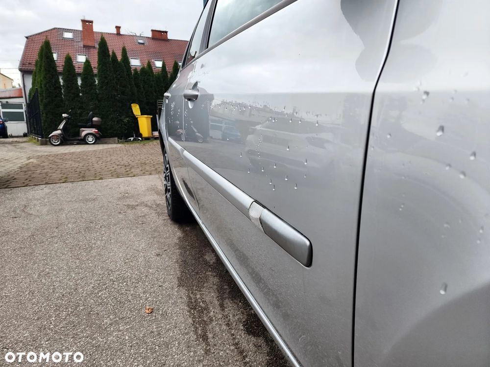 Renault Clio 1.2 16V Dynamique - 10