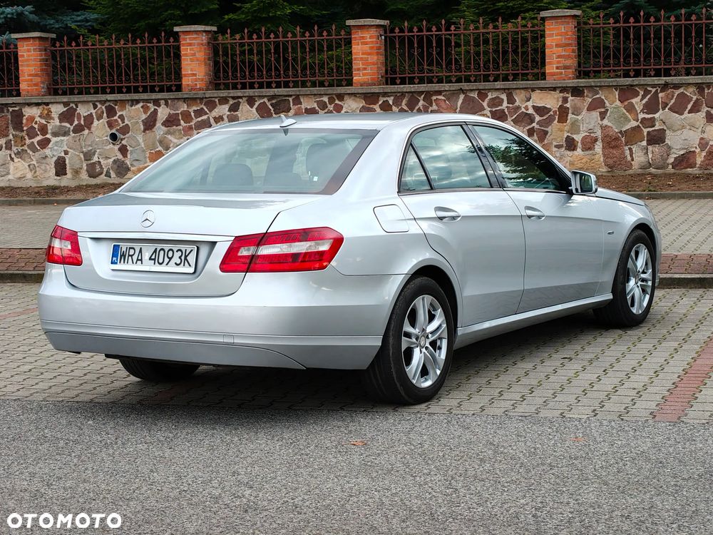 Mercedes-Benz Klasa E 200 CDI BlueEff - 8
