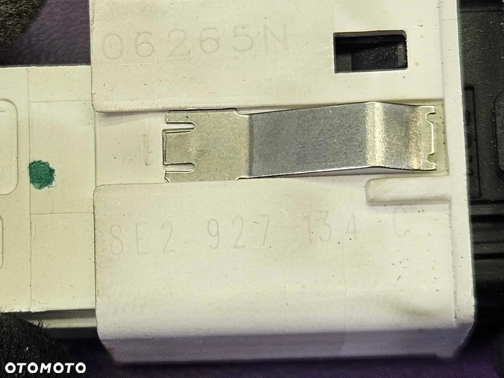 Panel Przycisk Włacznik Wyłącznik ESP Kontrolka Airbag Poduszek Zaślepka UK Angielskie Audi A4 B6 B7 - 38