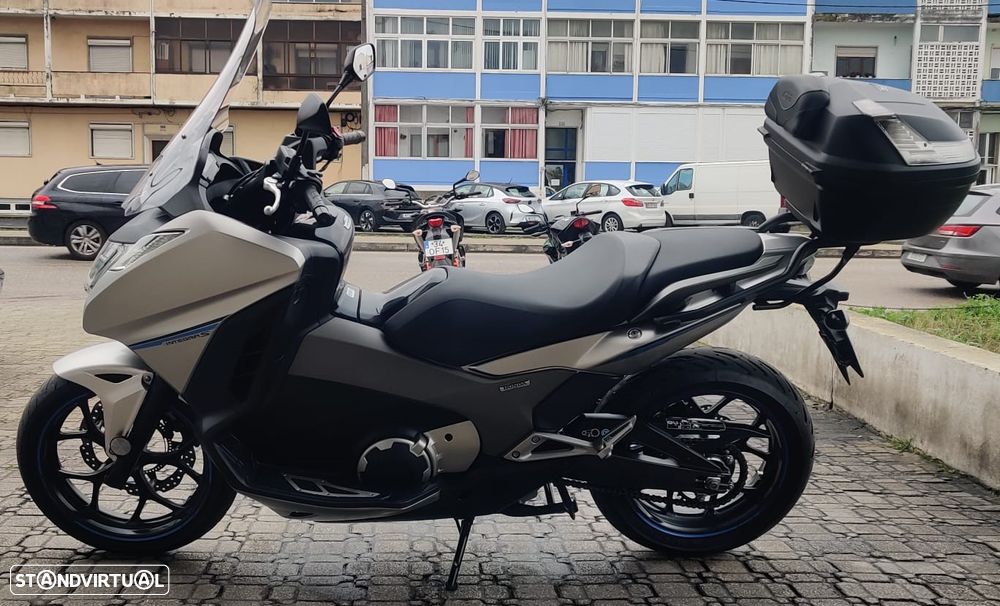 Honda Integra 750 S - 2