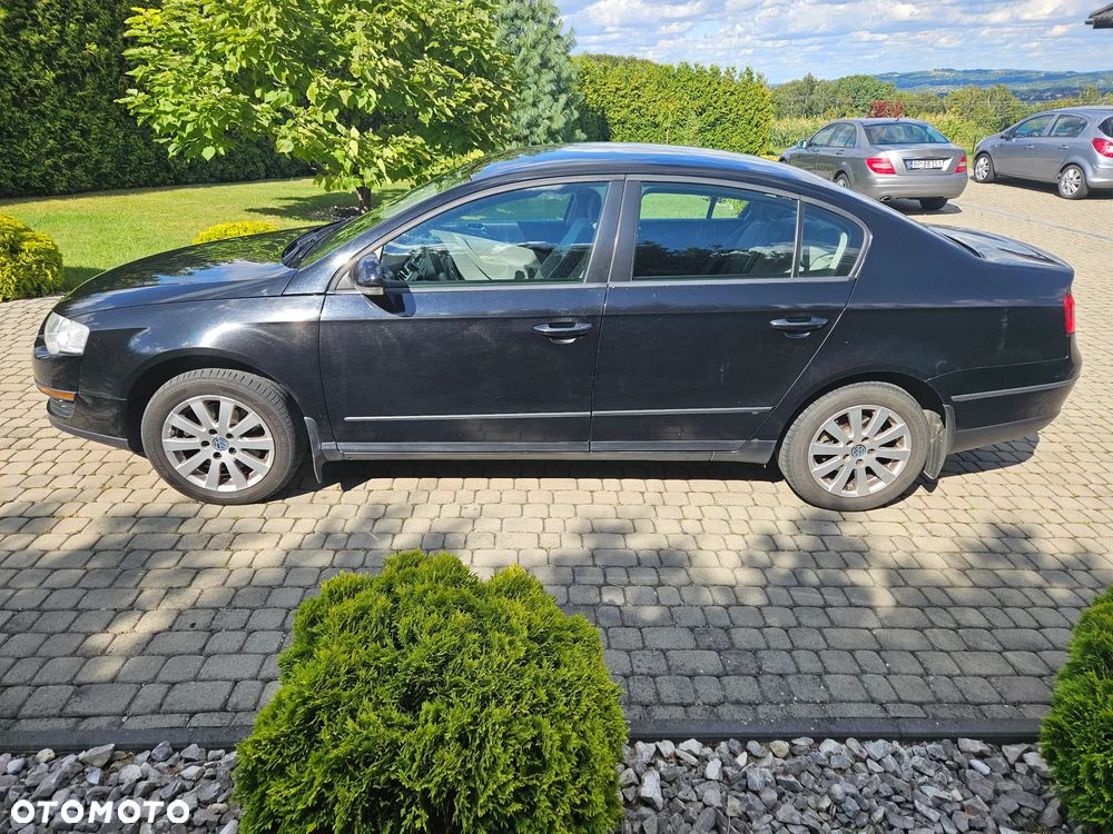 Volkswagen Passat 1.9 TDI Comfortline - 2