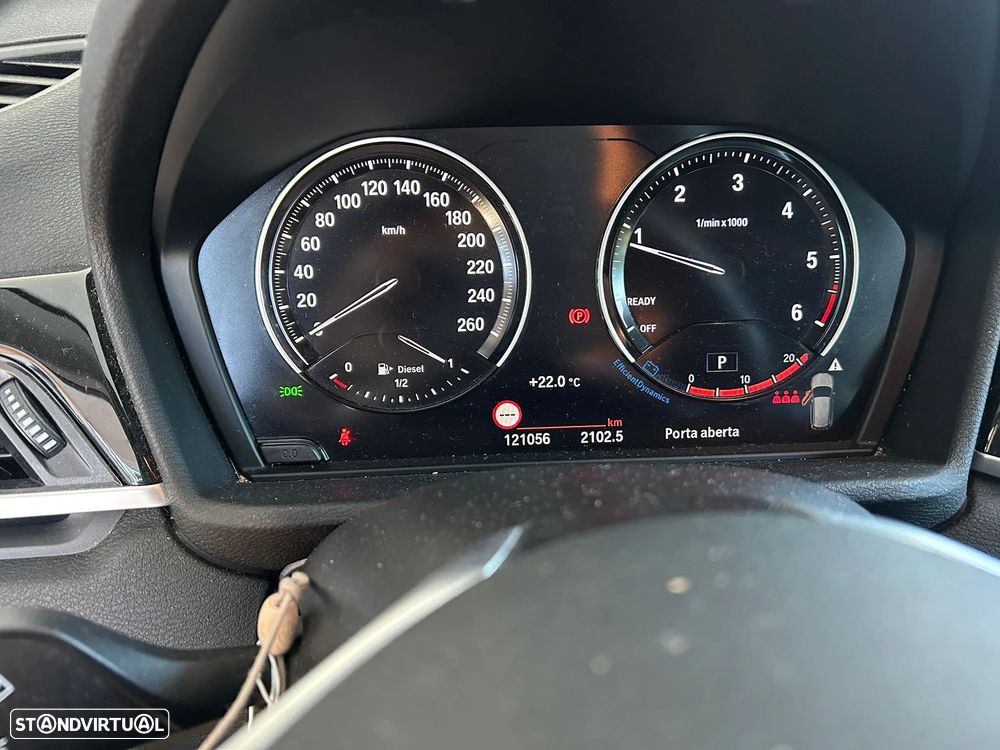 BMW X1 18 d sDrive Auto Line Sport - 5