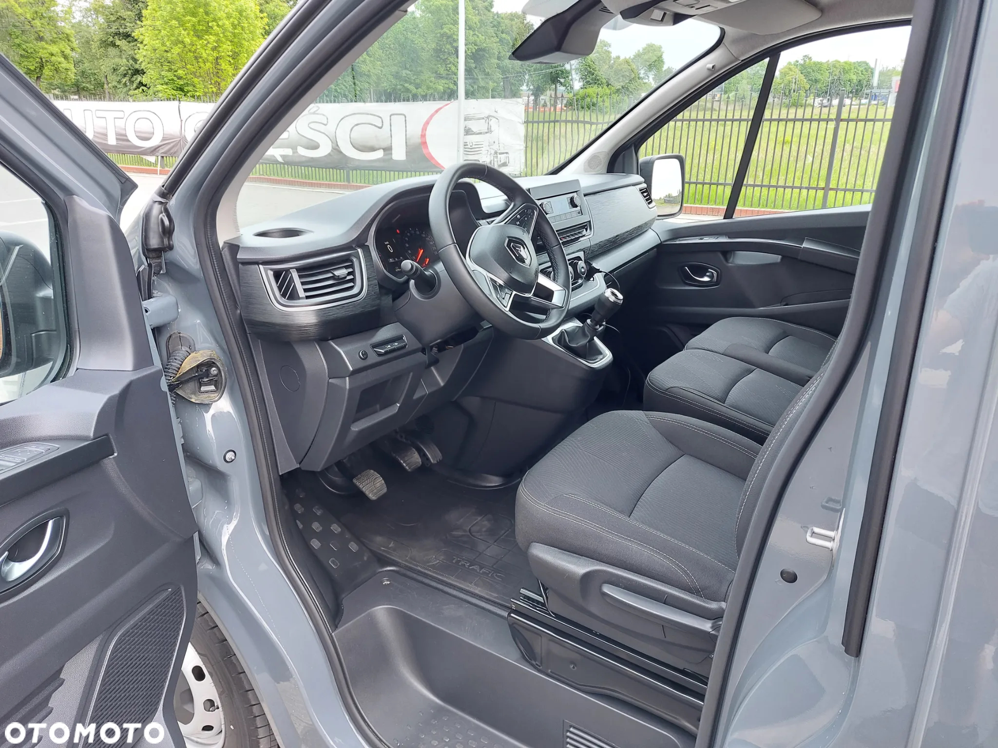 Renault Trafic - 7