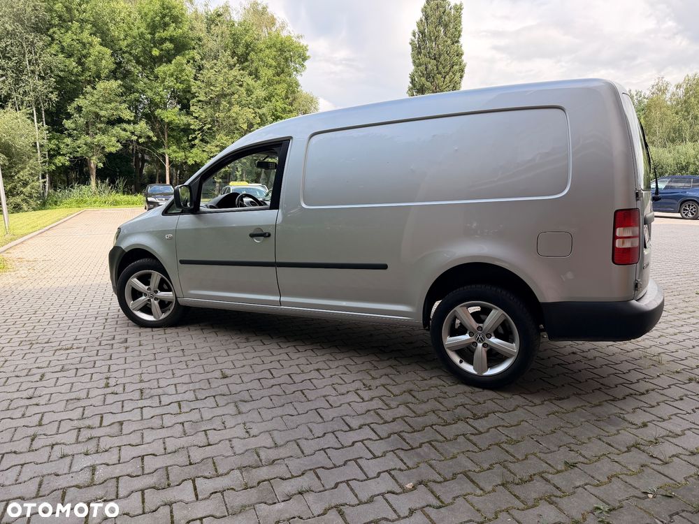 Volkswagen Caddy Maxi - 9