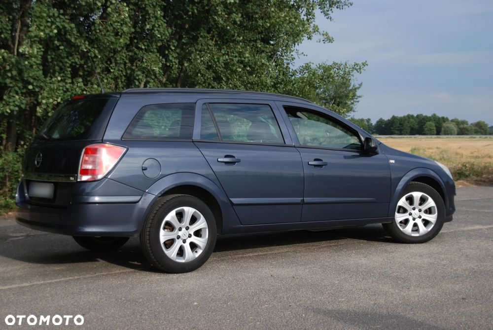 Opel Astra 1.6 - 9