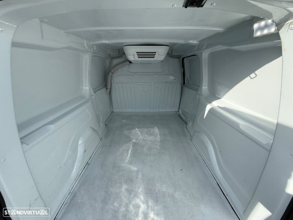 Fiat Doblo 1.5BlueHDi Maxi c/ Frio - 20