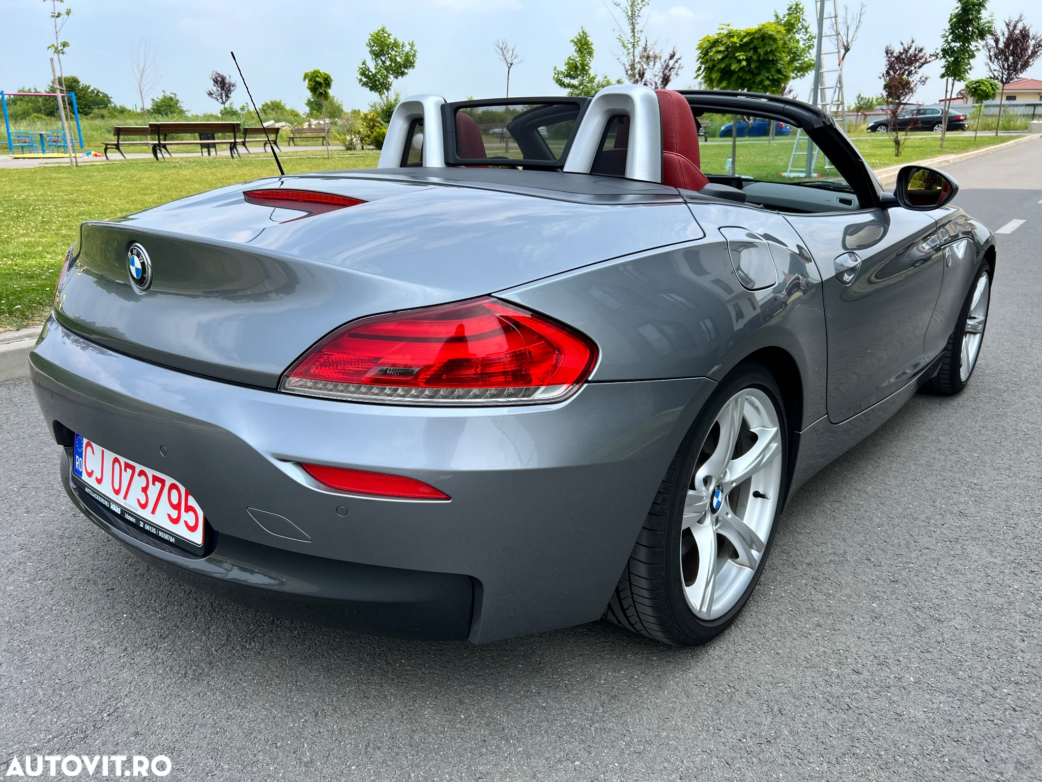 BMW Z4 sDrive20i - 10