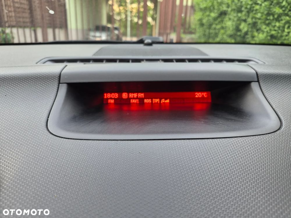 Opel Meriva 1.4 Essentia - 9