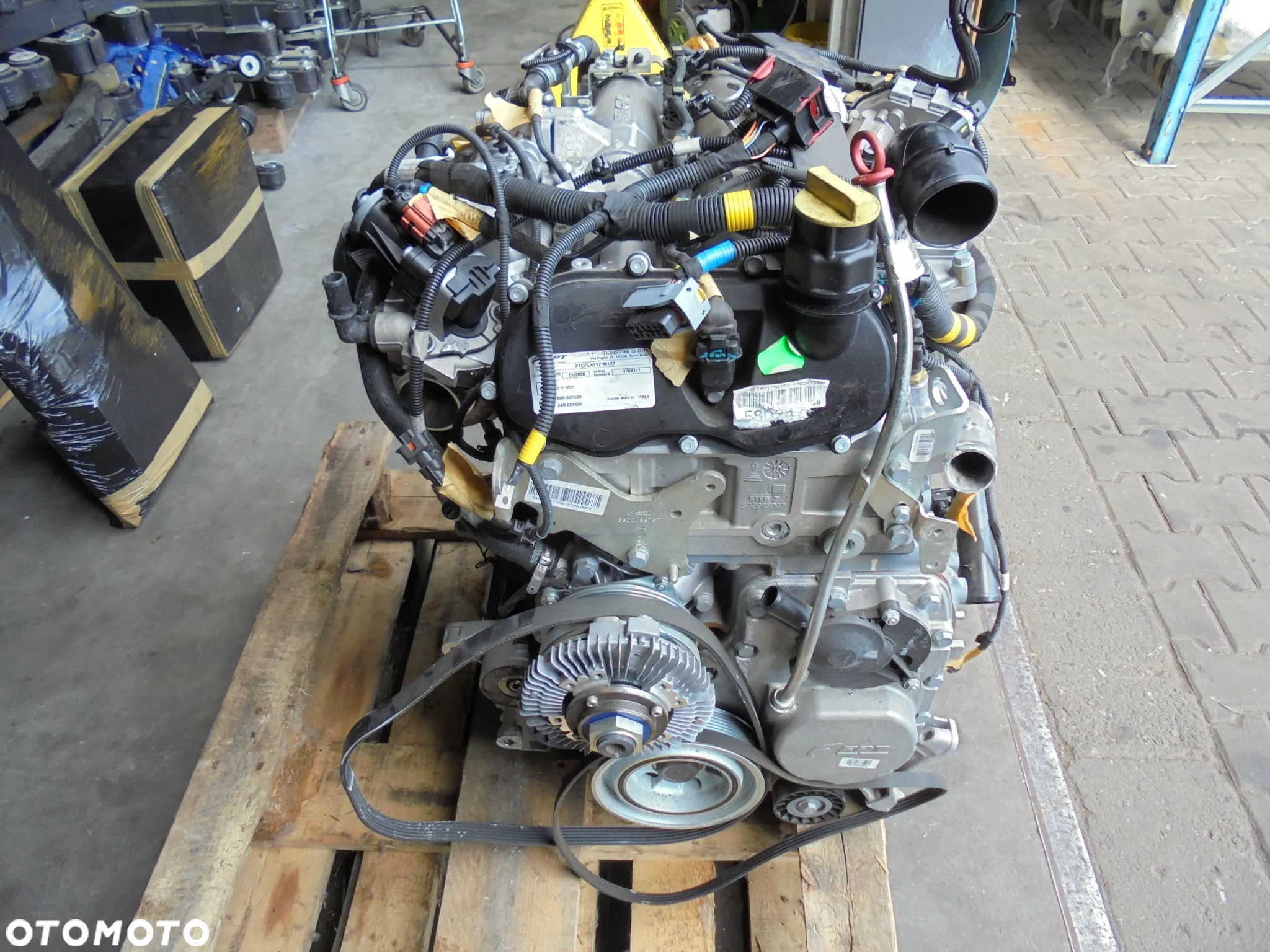 SILNIK KOMPLETNY IVECO DAILY 3.0 EURO 6 F1CFL4117 - 3