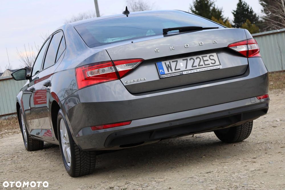 Skoda Superb 2.0 TDI SCR Active DSG - 5