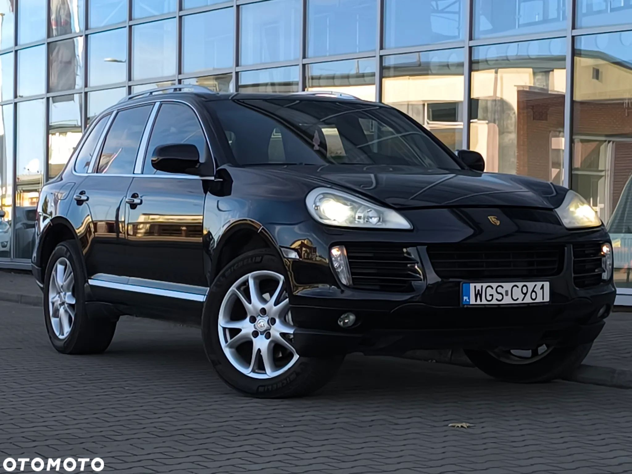 Porsche Cayenne - 1