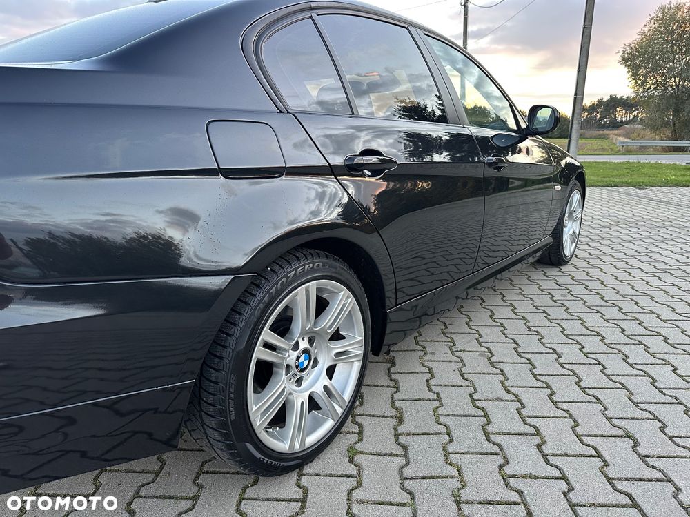 BMW Seria 3 320i Edition Exclusive - 21
