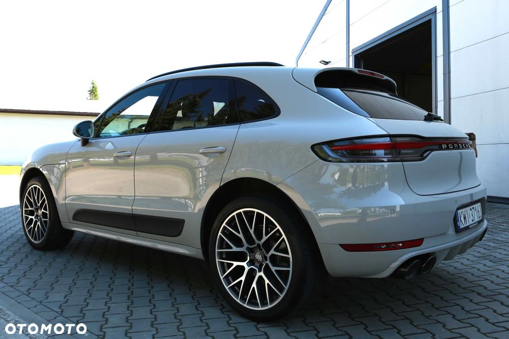 Porsche Macan - 4
