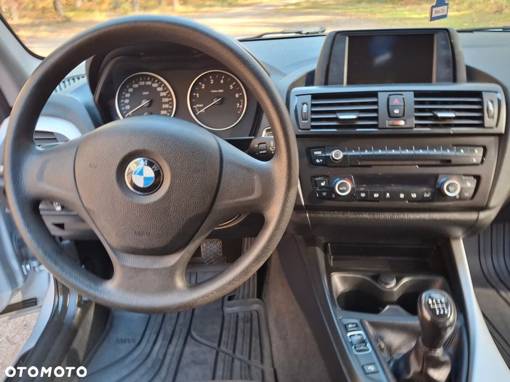 BMW Seria 1 - 17