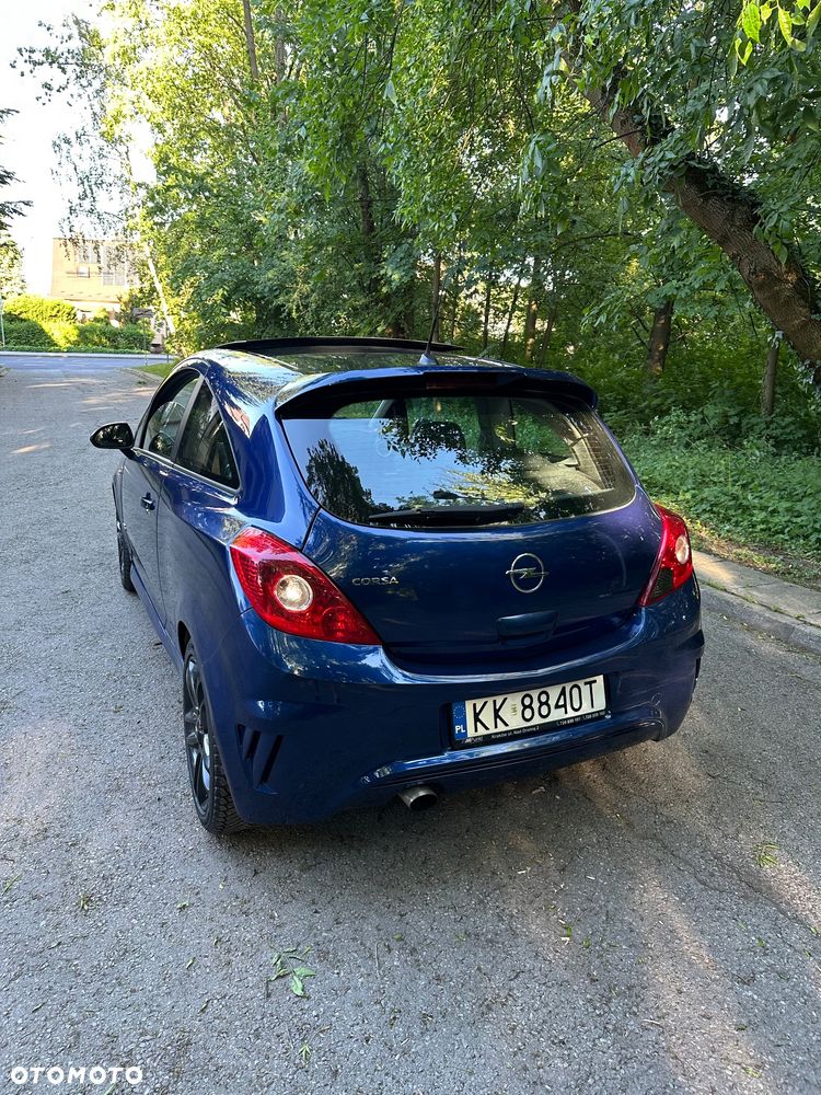 Opel Corsa 1.4 16V Sport - 4