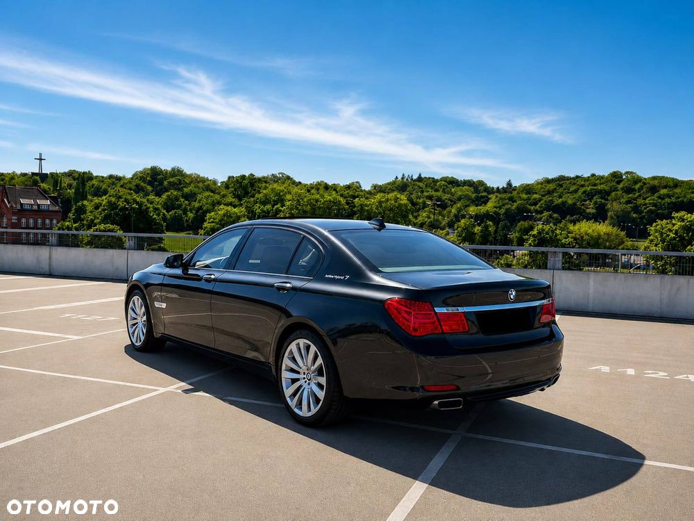 BMW Seria 7 - 13