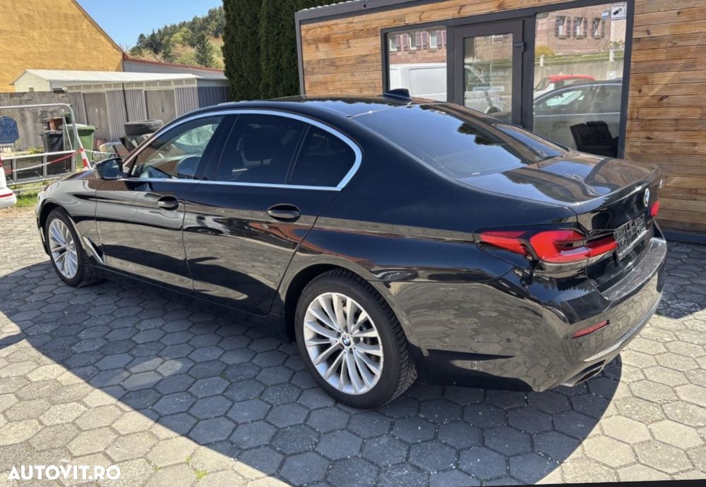BMW Seria 5 520i Aut. - 4