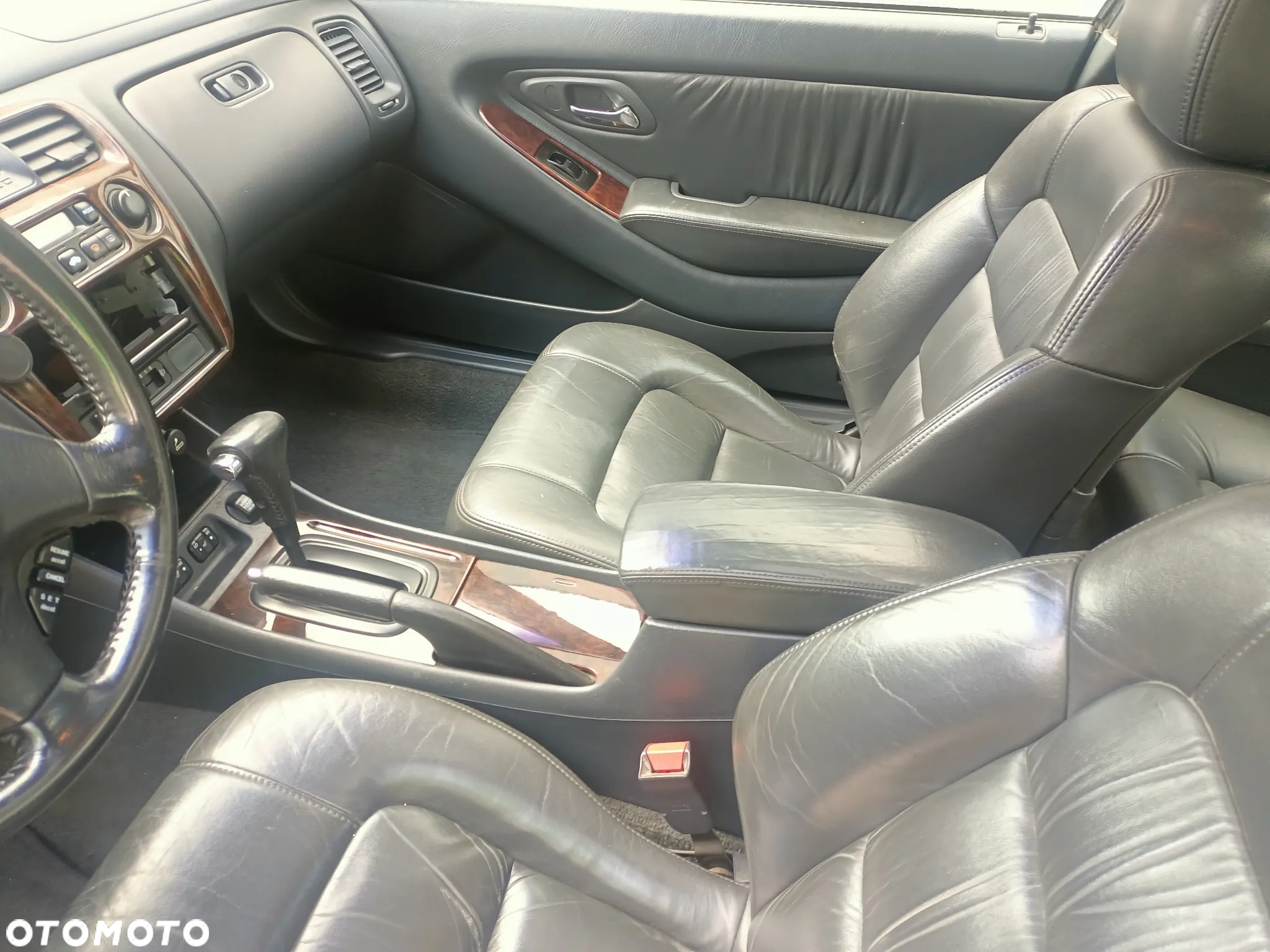 Honda Accord 3.0i ES - 8