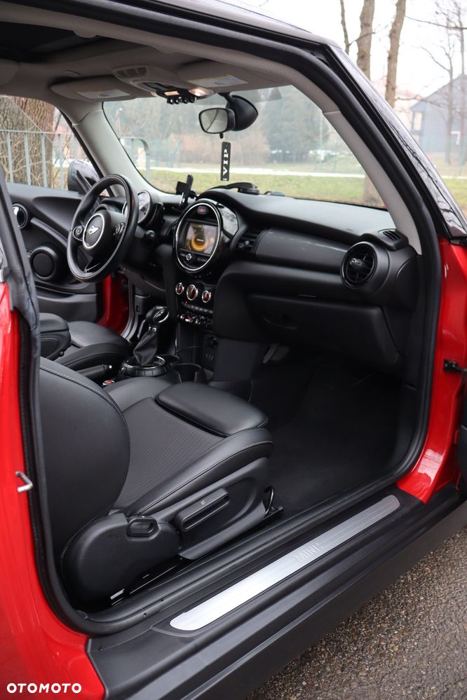 MINI Cooper Standard - 16