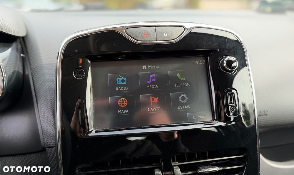 Renault Clio 1.2 16V 75 Expression - 25